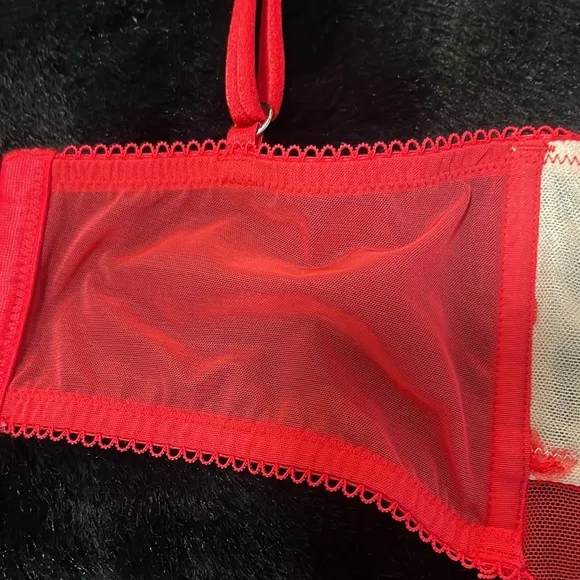 34C Vs Victoria’s Secret Dream Angels Red hearts nude red Demi bra and panty set