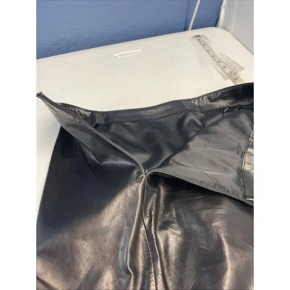 Ann Taylor Genuine Leather Black Pencil Skirt Women's Size 10 Classic EUC