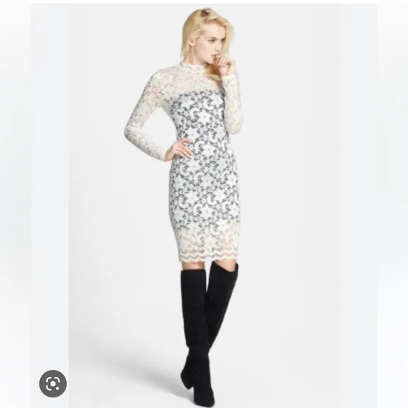 Astr Women's Lace Body Con Dress Ivory L