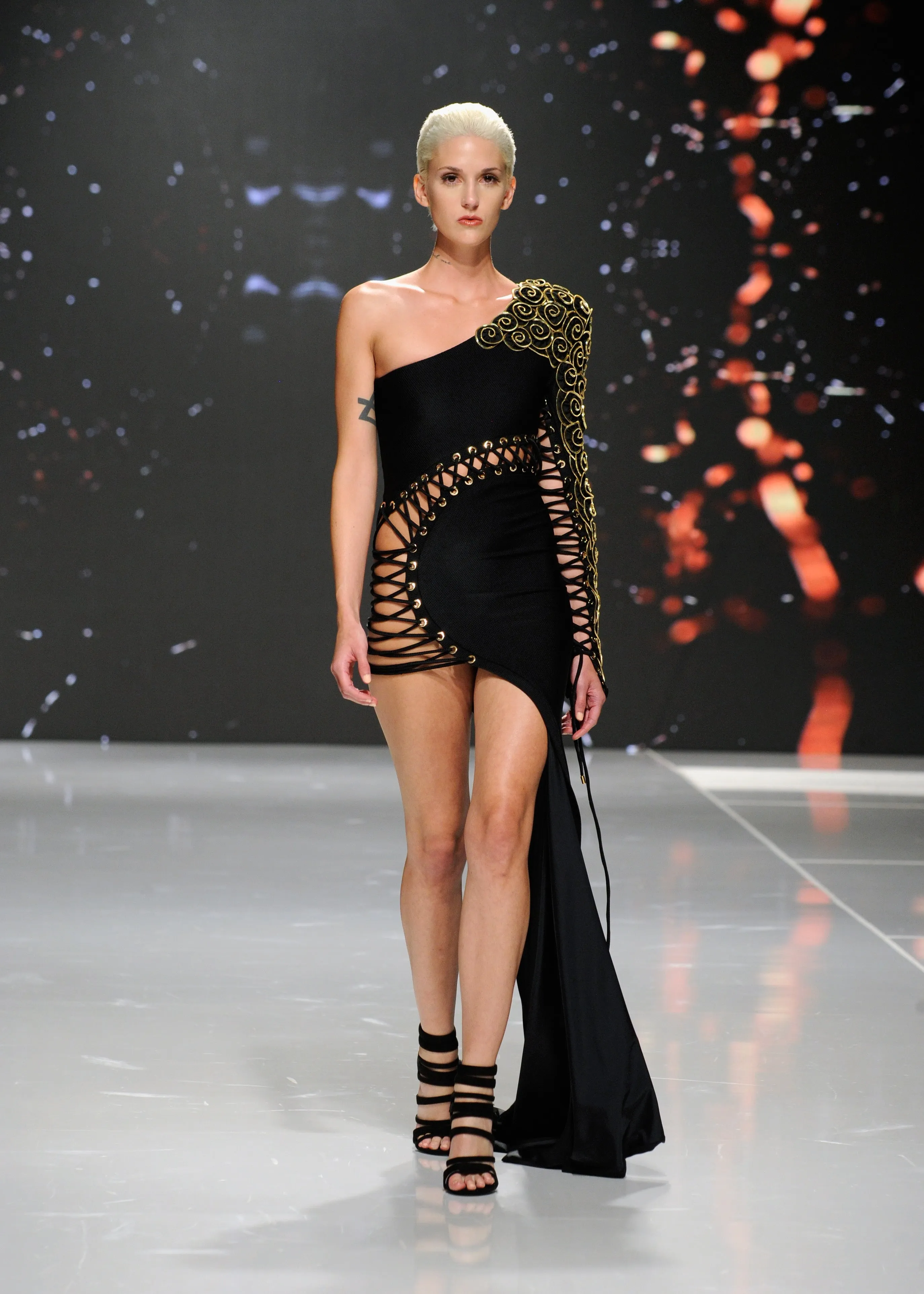 AURUM Look 15