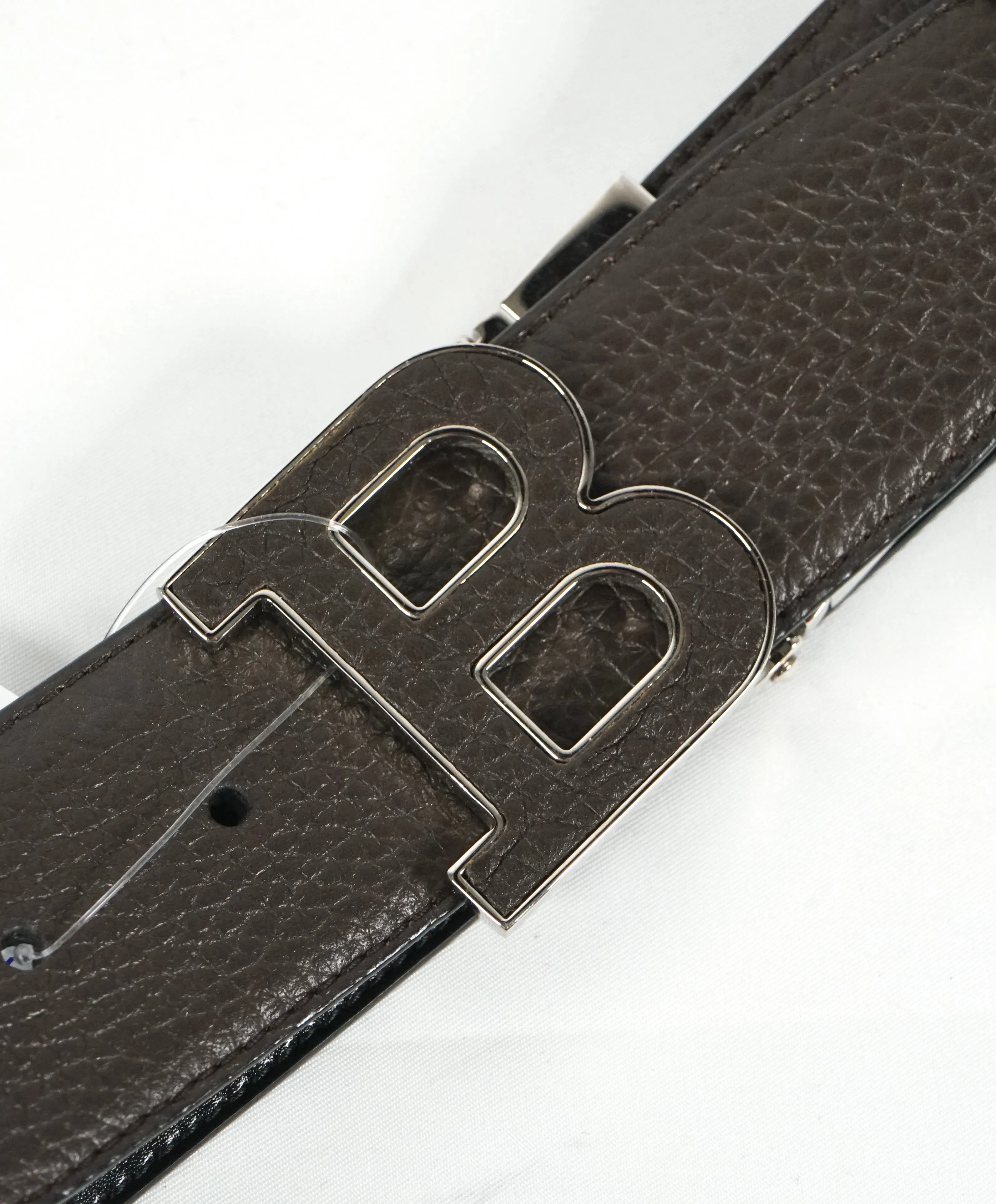 BALLY - "B" Buckle Pebbled Leather Inlay Reversible Belt -  38W