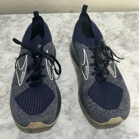 BROOKS MENS ATHLETIC SHOES LEVITATE 5 LACE UP NAVY Sz 11