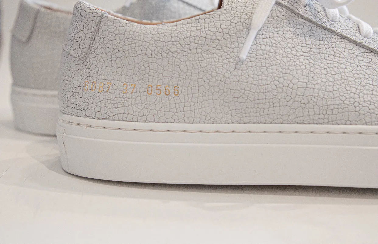 Common Projects Achilles -cracked white