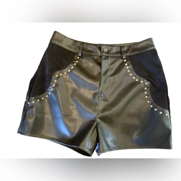 🔥Faux leather shorts with fabulous gold studded designs. Lined and NWT. Sz L