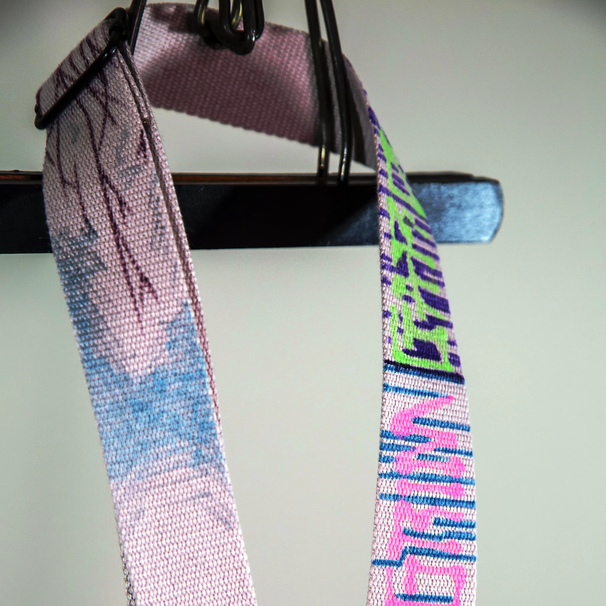 GG STRAP ~ "NATURAL STATIC"