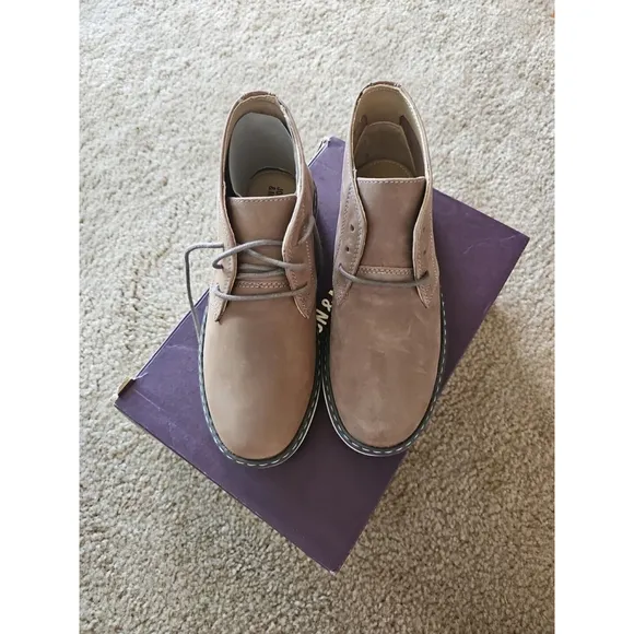 Johnston &amp; Murphy McGuffey Chukka Boots Boy's Size 2.5 Grey Oiled Nubuck NEW $65