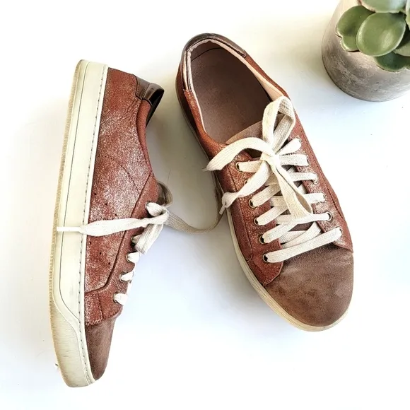 Johnston &amp; Murphy Sneaker Distressed  Suede Leather Size 8