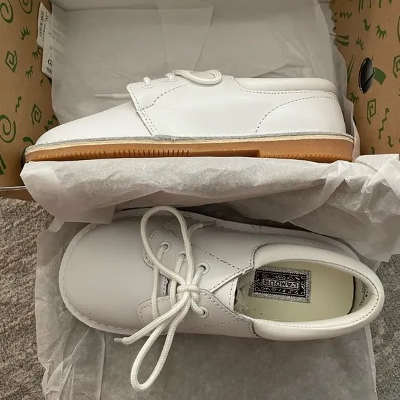 L'Amour Tyler White Leather Lace Up Shoe