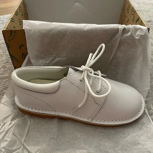 L'Amour Tyler White Leather Lace Up Shoe