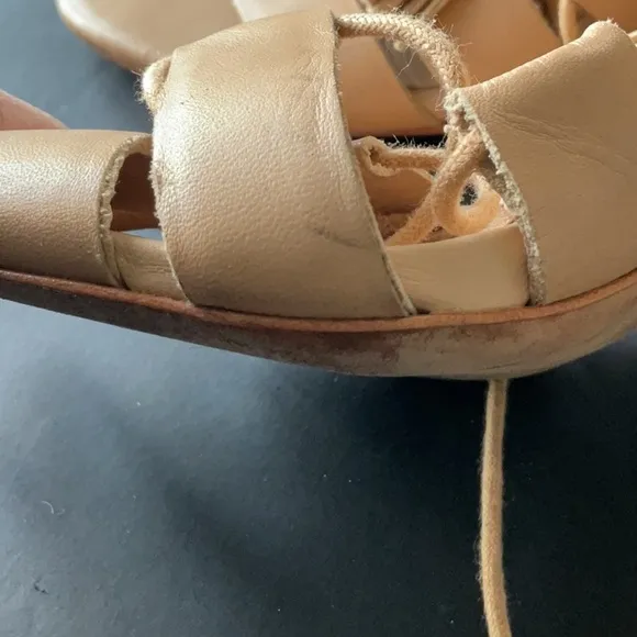 Loeffler Randal Luz Tassel Lace up nude size 8.5