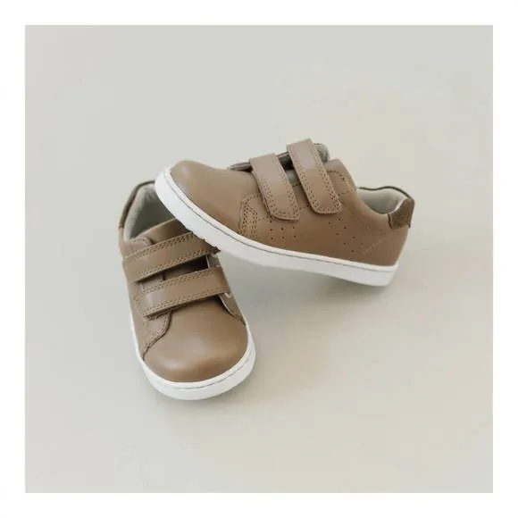 NEW L'AMOUR kid's kyle double strap sneaker in mocha