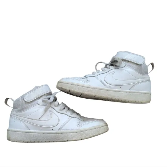 Nike court borough mid youth 4