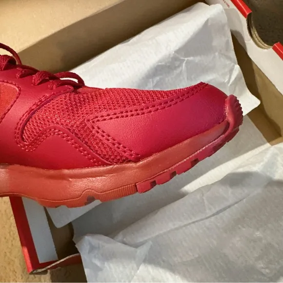 Nike LD Victory Sneaker