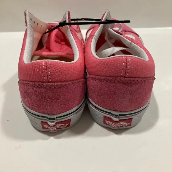 NWOT Vans shoes