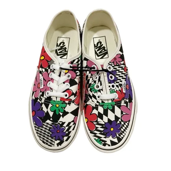 NWOT Vans shoes