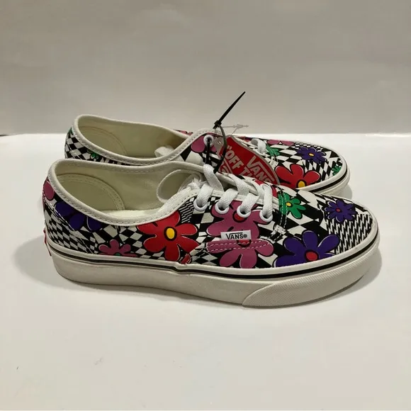 NWOT Vans shoes