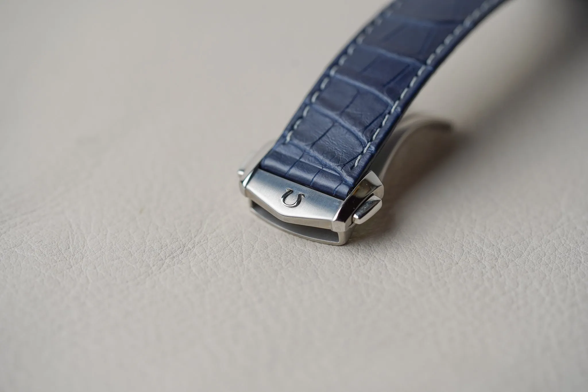 Omega Speedmaster Moonphase Blue Ceramic Aventurine 304.93.44.52.03.002