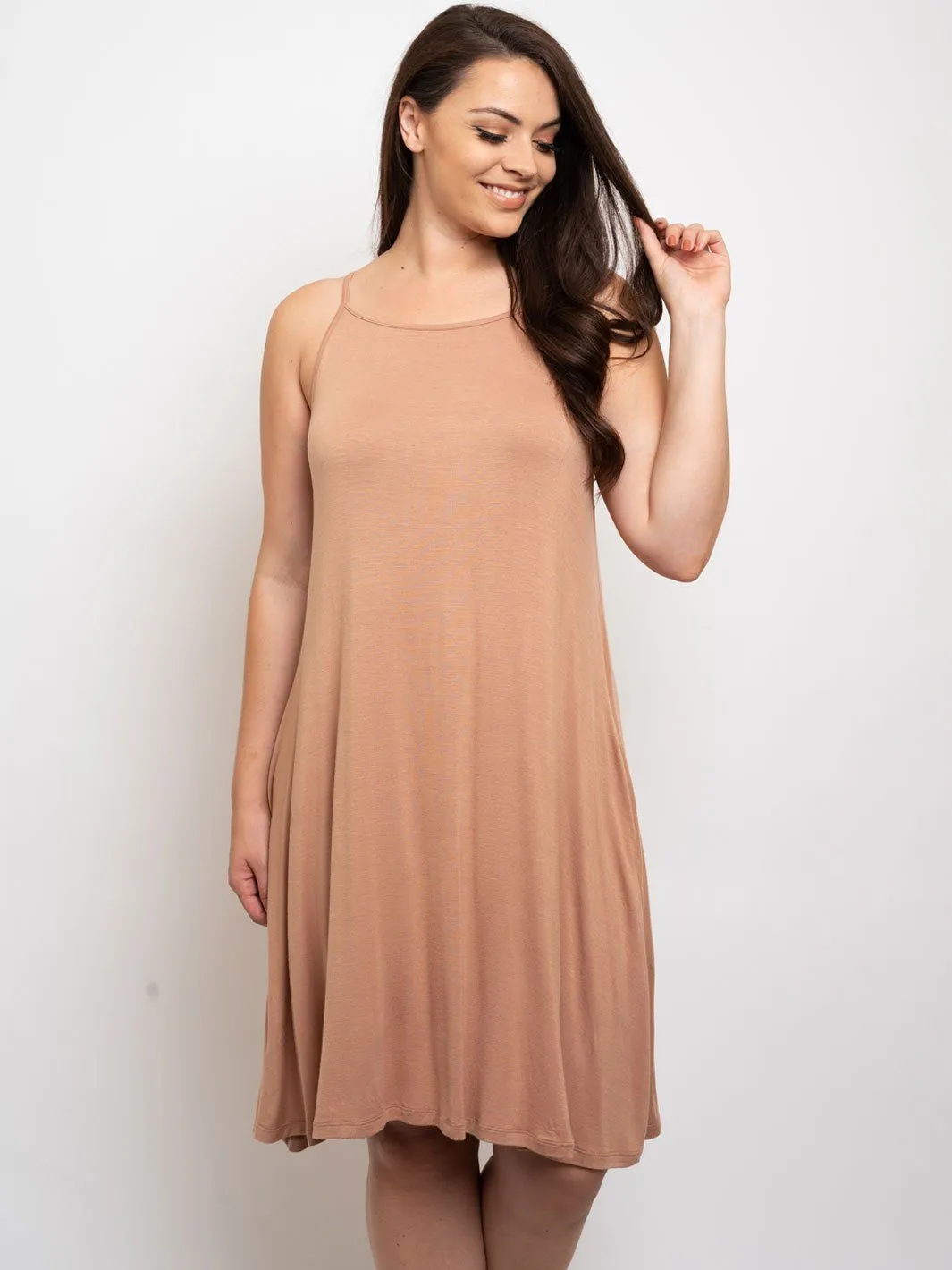 PLUS SIZE SLEEVELESS MIDI DRESS