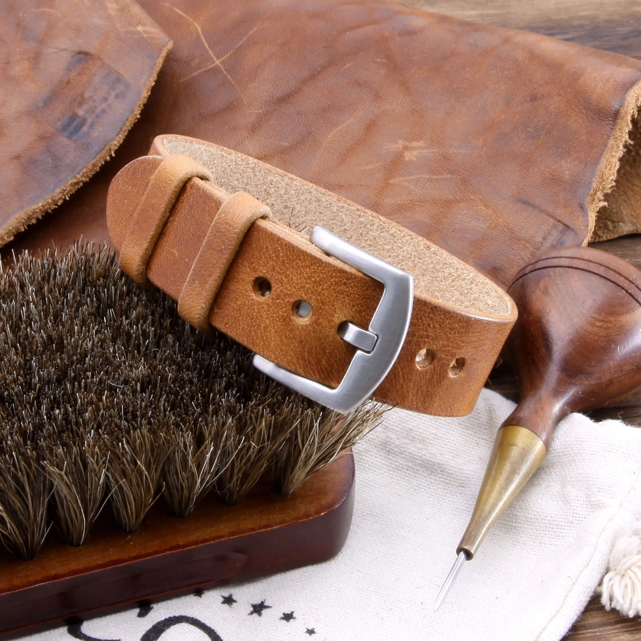 Single Pass Leather Watch Strap, 2-Keeper Vintage 401