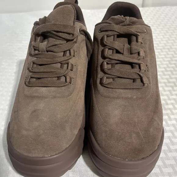 Steve Madden BRIGGS Lace Up Sneakers  Chunky Platform Size 9.5M. NEW W/O BOX
