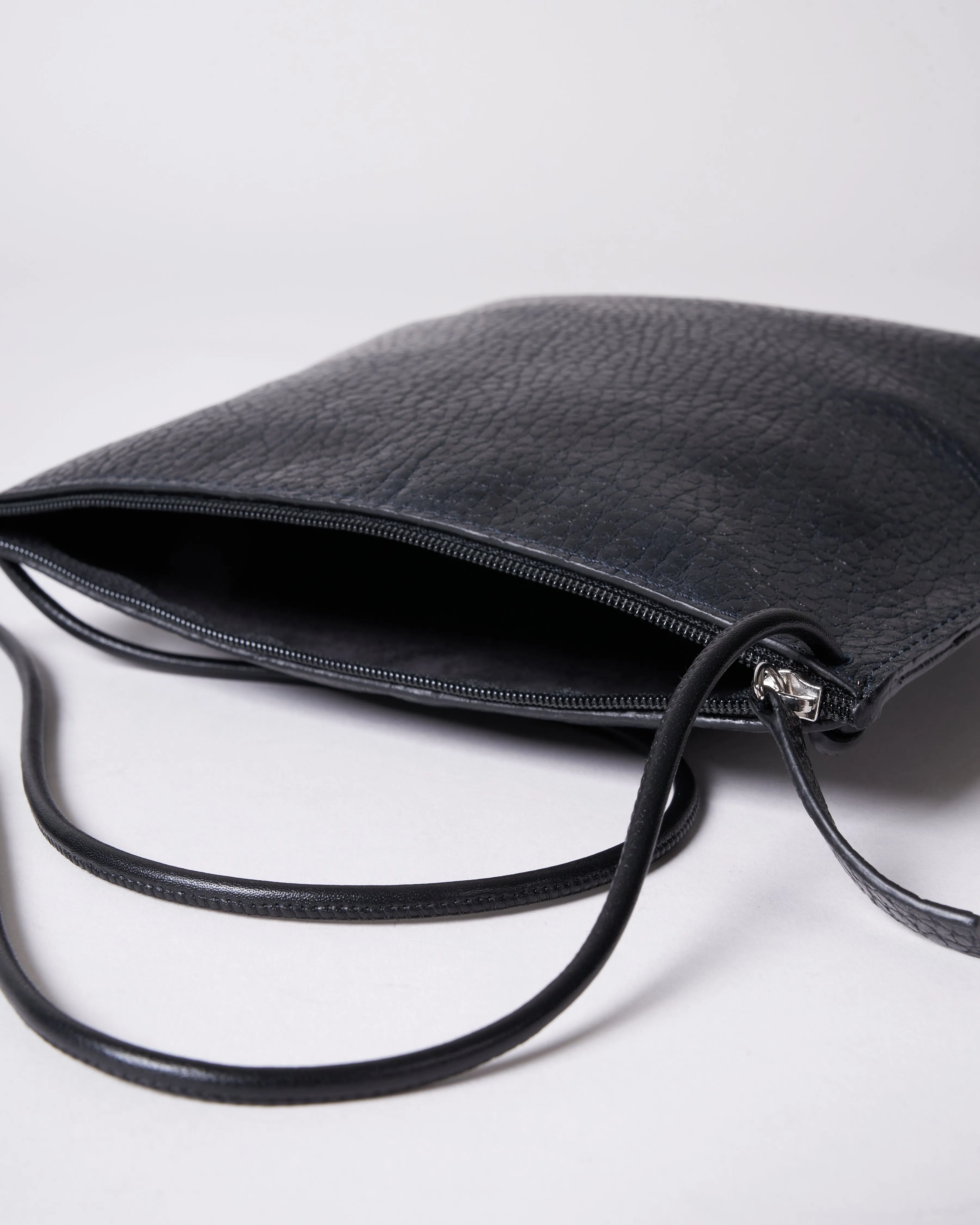 strappy pouch - blue ovino