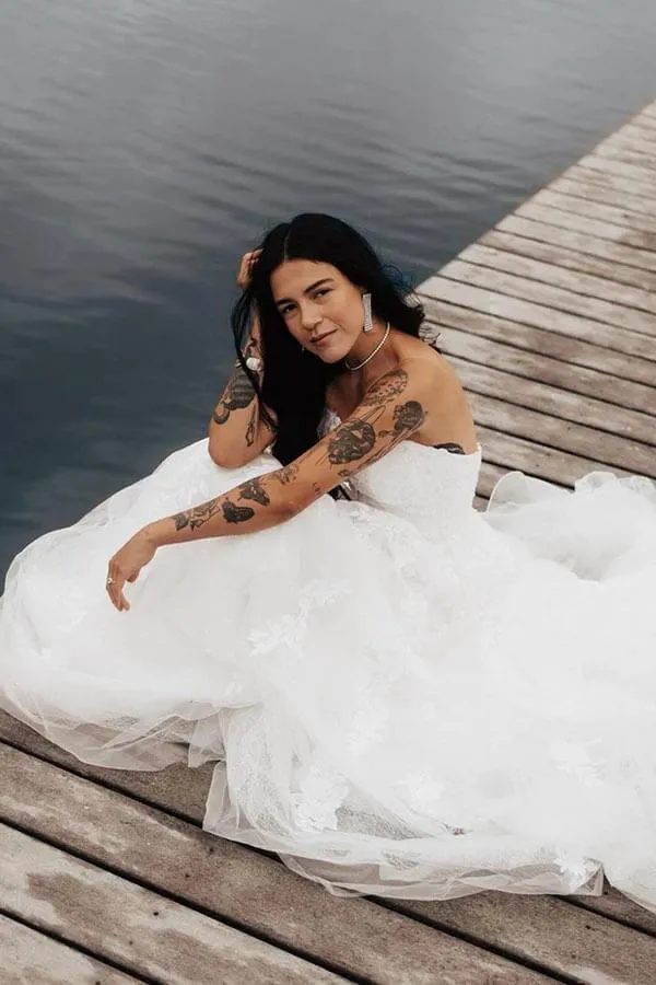 Tulle A-line Strapless Wedding Dresses With Lace Appliques, Bridal Gown, MW900