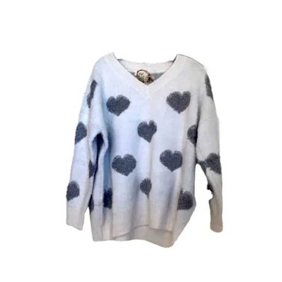 White with gray Hearts oversize V neck sweater Size Large NWT