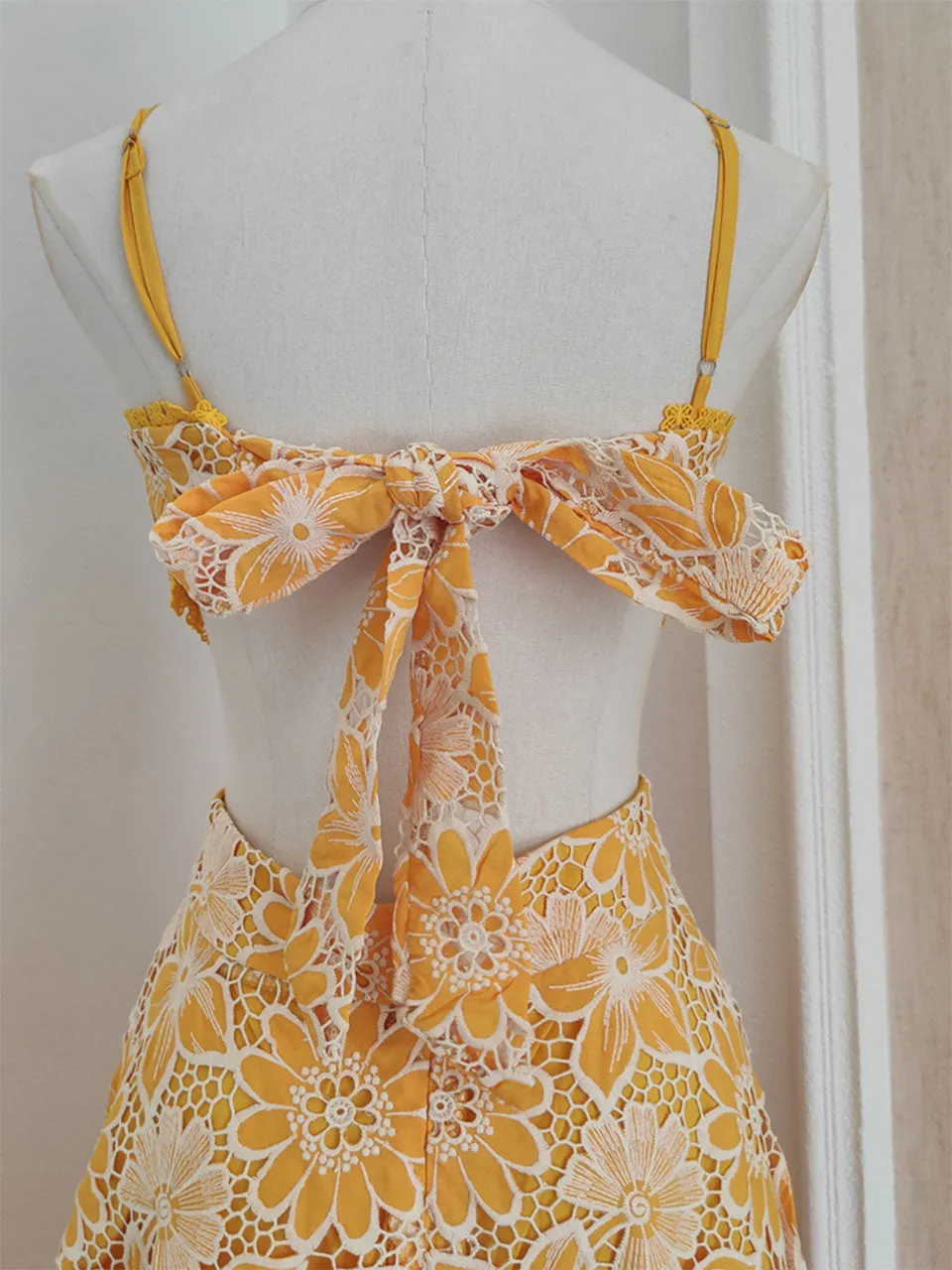 Yellow Lace Flower Halter Backless Swing Dress